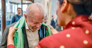 Lula chega à Índia e primeiro compromisso é cúpula sobre IA