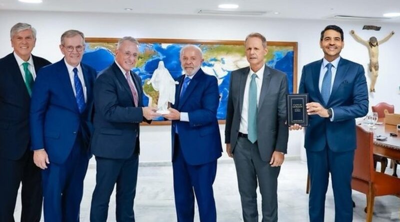 Lula recebe líderes mórmons dos EUA no Palácio do Planalto