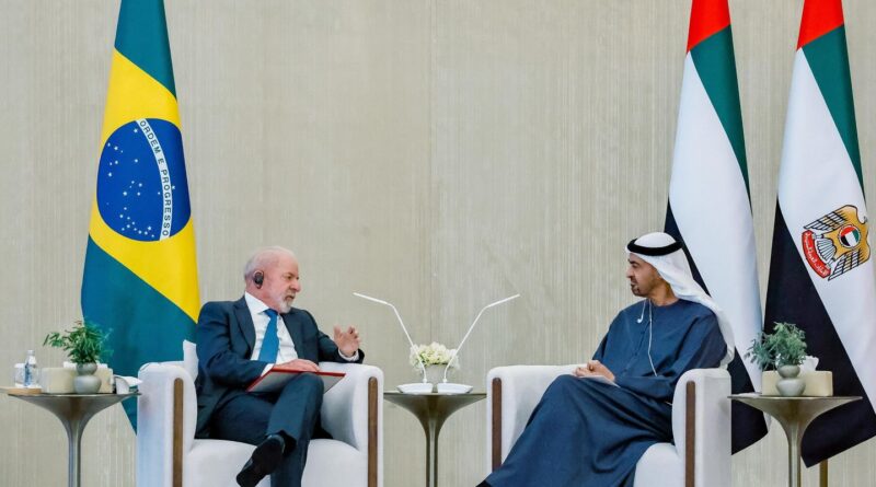 Lula se reuniu com presidente dos Emirados Árabes Unidos