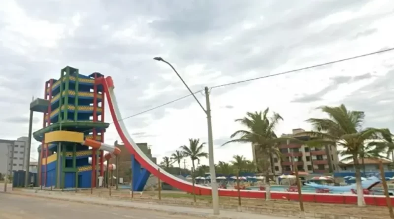 Menina de 3 anos morre após se afogar em piscina de parque aquático em Guriri – Portal Momento