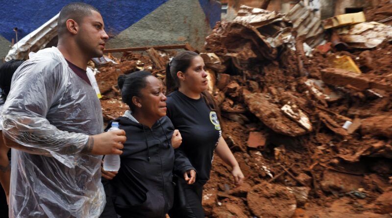 Moradores relatam desespero após mortes em Juiz de Fora
