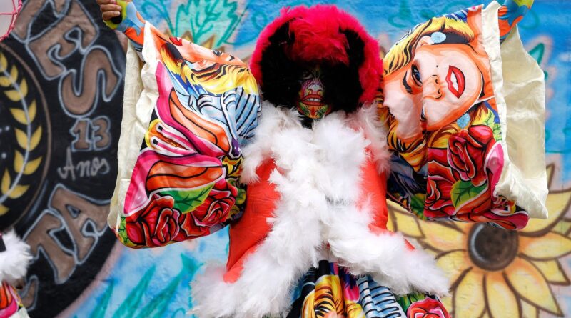 Mulheres bate-bolas, Brilhetes de Anchieta conquistam espaço na rua