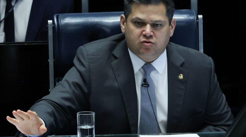 Parlamentares pedem a Alcolumbre nulidade de votação em CPMI do INSS