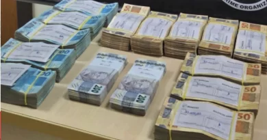 Polícia detém mulher com R$ 220 mil em dinheiro em Vila Velha – Portal Momento