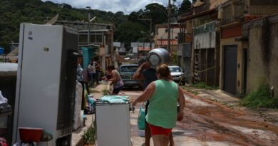 Sobe para 49 número de mortos em Juiz de Fora e Ubá