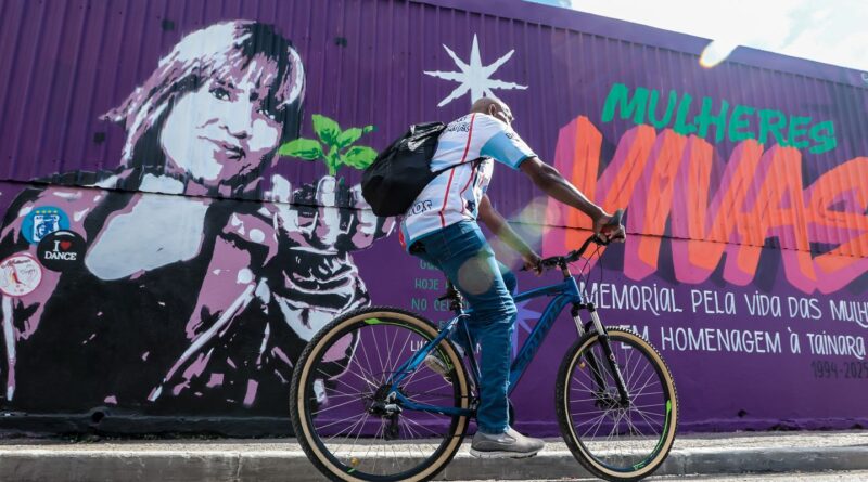 Ato contra feminicídio inaugura mural em homenagem a Tainara em SP