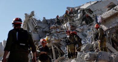 Bombardeios seguem neste domingo no Oriente Médio
