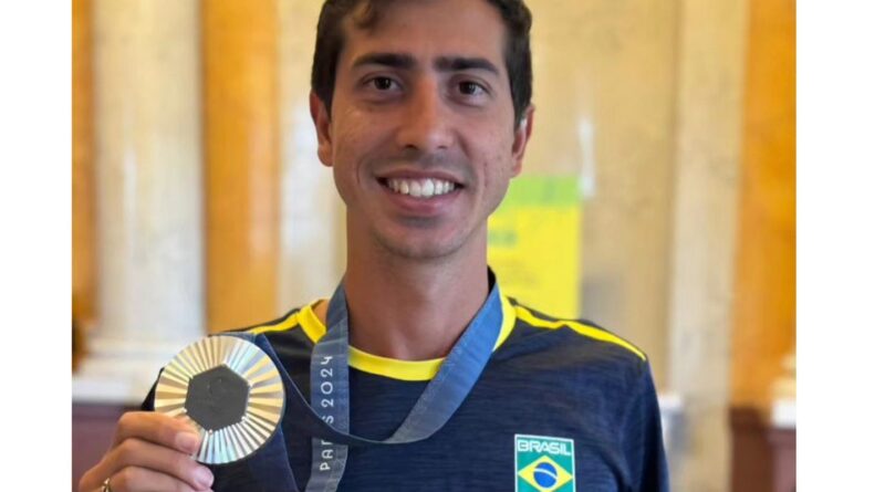 Caio Bonfim ganha prata em etapa mundial da marcha atlética na China
