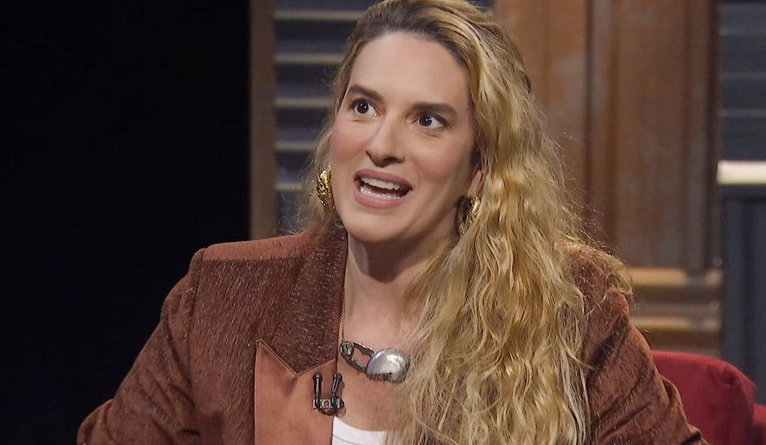 Camila Appel revela bastidores de encontro entre Xuxa e Marlene Mattos em documentário: "Muita mágoa"