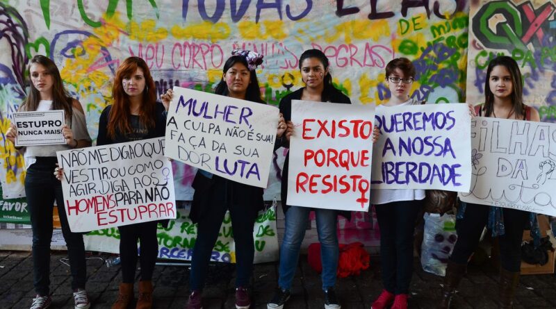 Cresce percentual de mulheres que relatam medo de ser estupradas