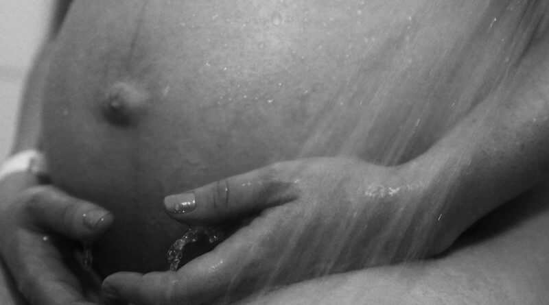 Documentário independente sobre parto humanizado estreia na TV Brasil