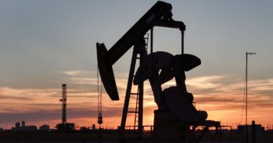 Dólar salta a R$ 5,26, e Bolsa cai 3% com escalada no Oriente Médio