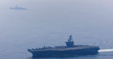 EUA negam que mísseis do Irã atingiram porta-aviões Abraham Lincoln