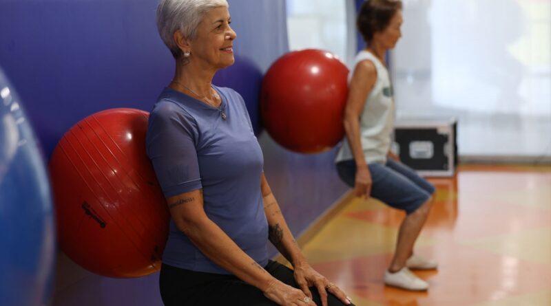 Execícios físicos contribuem para envelhecimento saudável