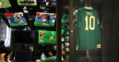 Museu do Futebol lança audioguia em formato de programa de rádio