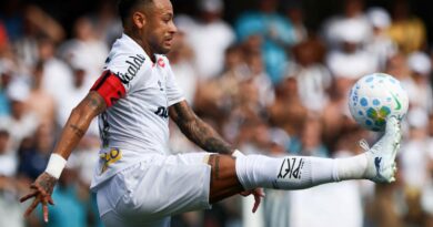 Neymar passa em branco na véspera de última convocação antes da Copa