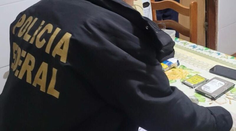 PF faz operação para combater apologia ao nazismo na internet