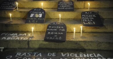 Pela vida das mulheres: atos do 8 de março ocupam ruas pelo Brasil