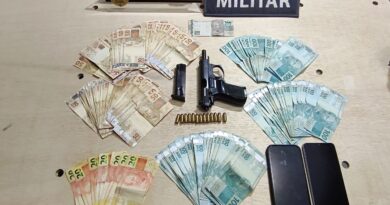 Suspeito de ser "peça importante" do tráfico é preso com R$ 12,5 mil em dinheiro vivo em Vila Valéiro