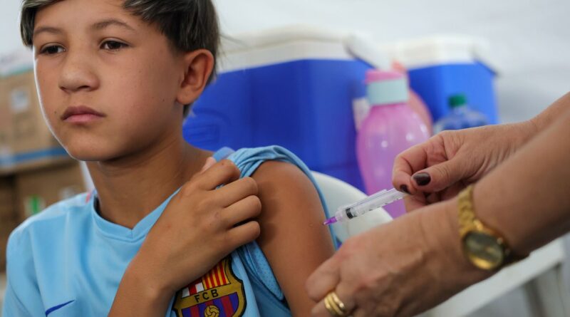 Vacinação de meninos contra o HPV chega a 74% no estado de São Paulo