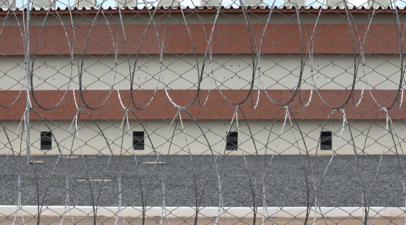 Vorcaro chega a Brasília em voo da PF e vai para presídio federal