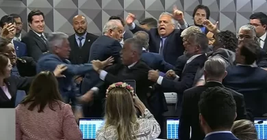 Votação na CPMI do INSS que aprovou quebra de sigilo bancário do filho do presidente Lula termina em confusão – Portal Momento