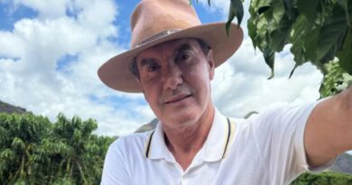 Imagem institucional de Brizola no contexto da articulação política no ES