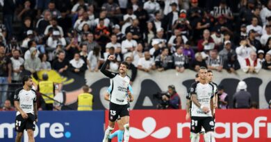 Corinthians derrota Santa Fe e segue 100% na Copa Libertadores