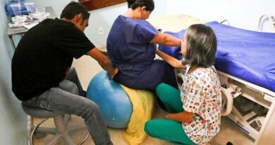 Doula: regulamentação reforça integração da categoria ao SUS