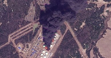 Drones ucranianos atingem instalações petrolíferas russas