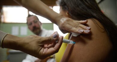 Empresas deverão informar trabalhadores sobre cânceres e vacina