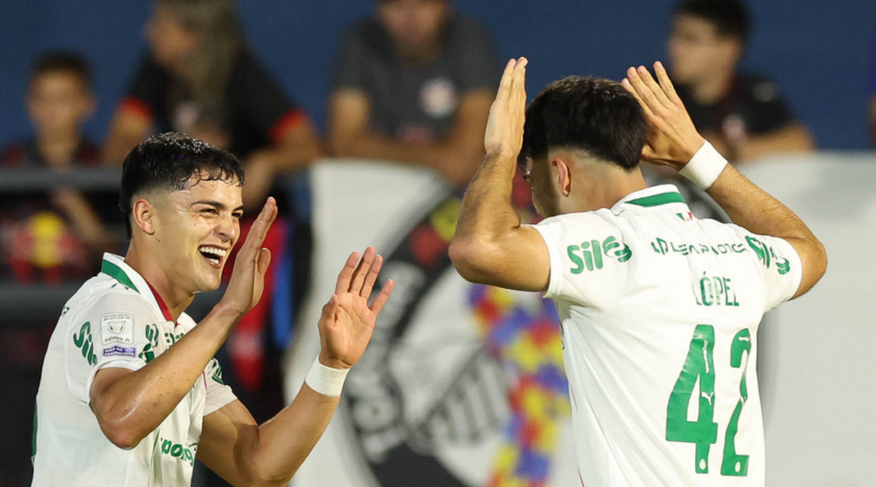 Palmeiras derrota Bragantino para manter liderança no Brasileiro