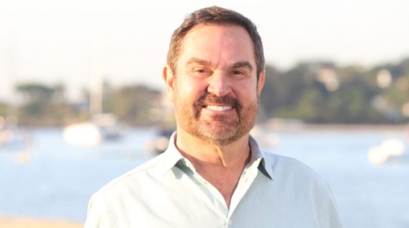 Imagem institucional de Du Kawasaki em contexto político no Espírito Santo