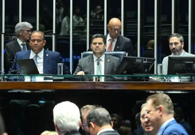 Plenário do Congresso durante sessão que derrubou veto presidencial