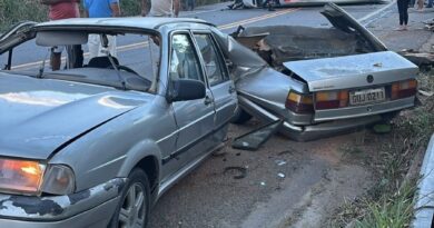 Bebê de 11 meses morre após acidente entre ambulância e carro na BR 262 no ES