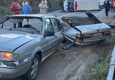 Bebê de 11 meses morre após acidente entre ambulância e carro na BR 262 no ES