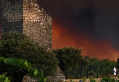 Incêndios florestais ameaçam cidade histórica francesa de Bordeaux