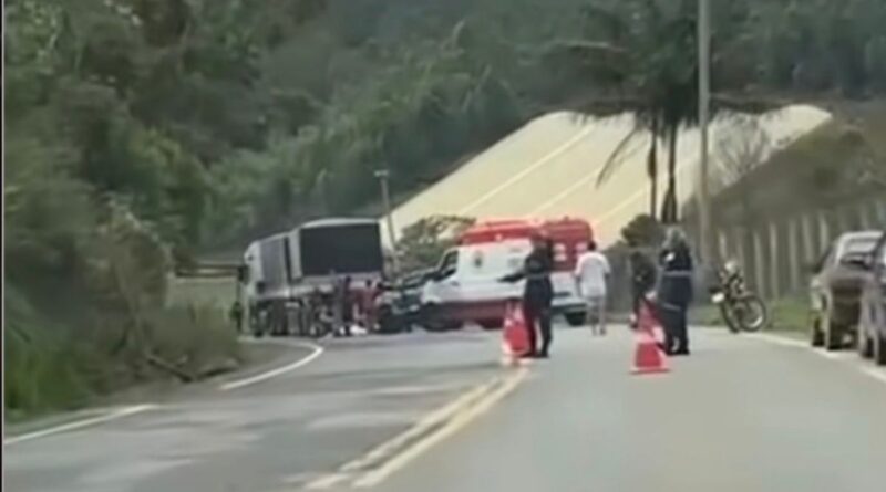 Ciclista morre após ser atropelada por carreta na ES 368 em Santa Maria de Jetibá