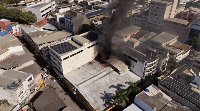 Incêndio atinge supermercado em São Gabriel da Palha; veja vídeo