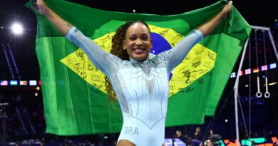 Rebeca Andrade conquista o tri no Mundial de Ginástica na Holanda