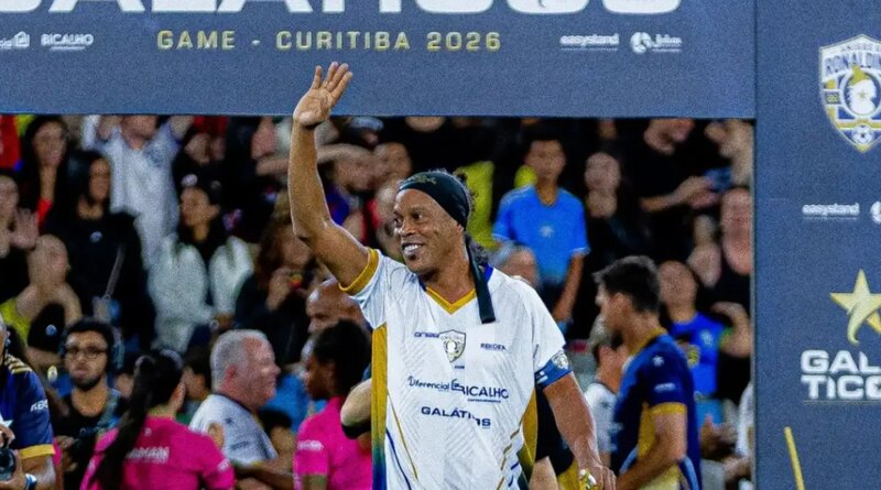 Ronaldinho Gaúcho anuncia volta aos gramados pelo italiano Ravenna