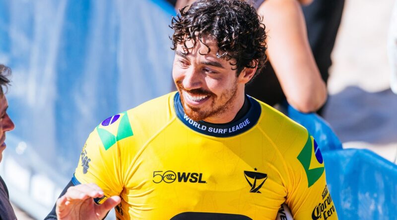 Surfe: Yago Dora, Ítalo Ferreira e Medina vão às quartas em Peniche
